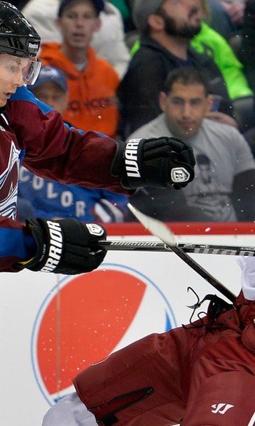 Coyotes dealt third straight loss by Avalanche
